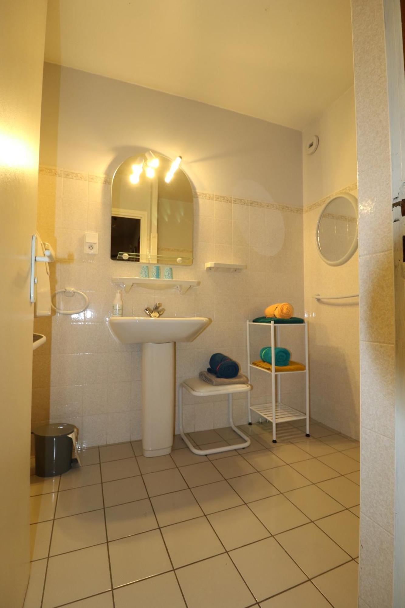 Ideal , Plein Centre-Ville Tout Confort Еспалион Екстериор снимка